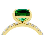 Yellow gold Princess Cut Emerald Pavé Solitaire Ring with Round Band and Prong Setting_28