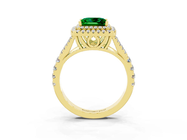Yellow gold Princess Cut Emerald Pavé Split Shank Double Halo Engagement Ring