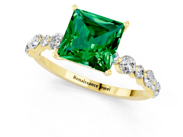 Yellow gold Princess Cut Emerald Prong Set Engagement Ring with Pavé Band