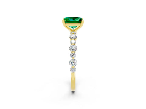 Yellow gold Princess Cut Emerald Prong Set Engagement Ring with Pavé Band_2