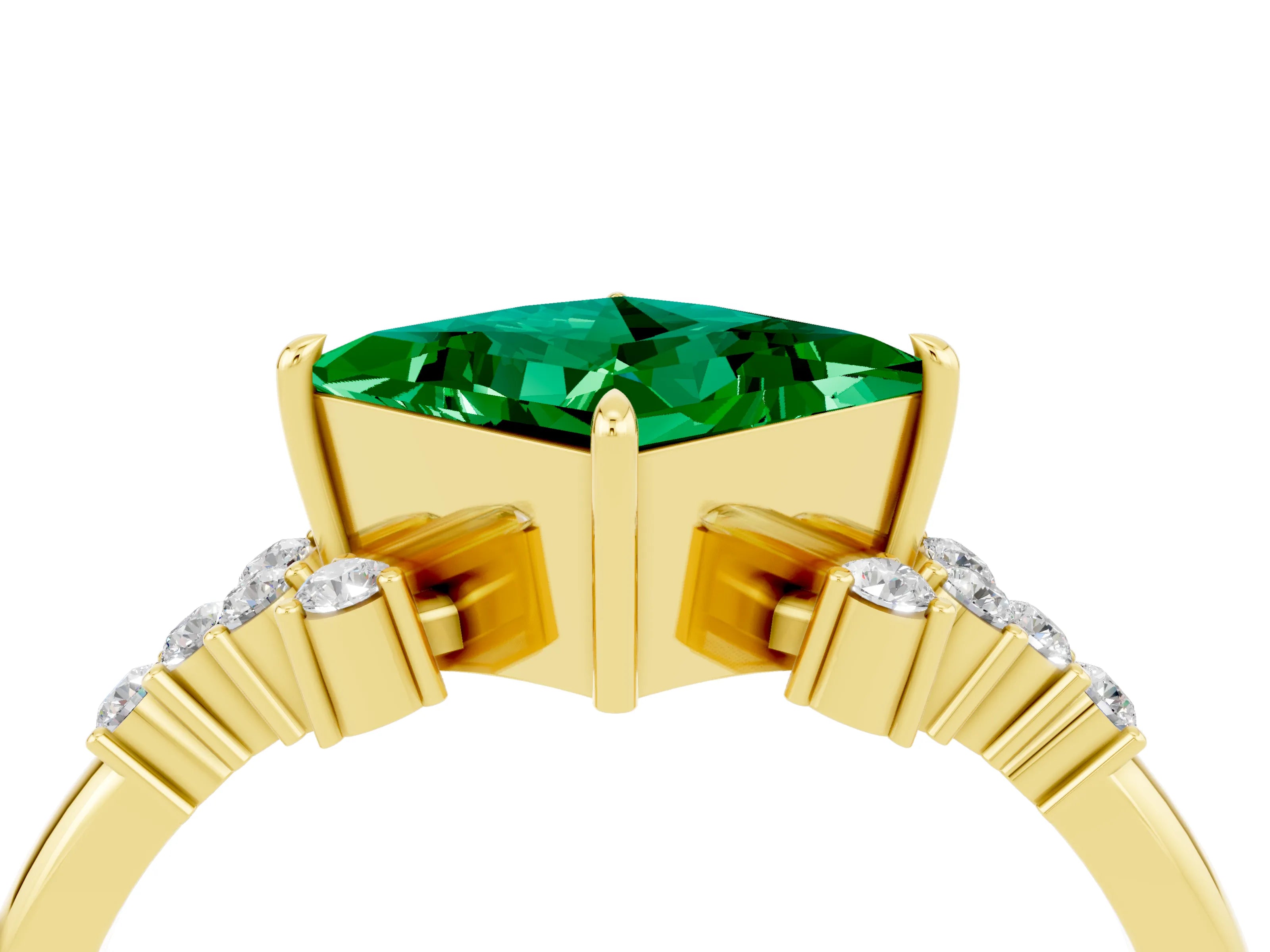Yellow gold Princess Cut Emerald Ring with Side Stones and Four-Prong Setting_40