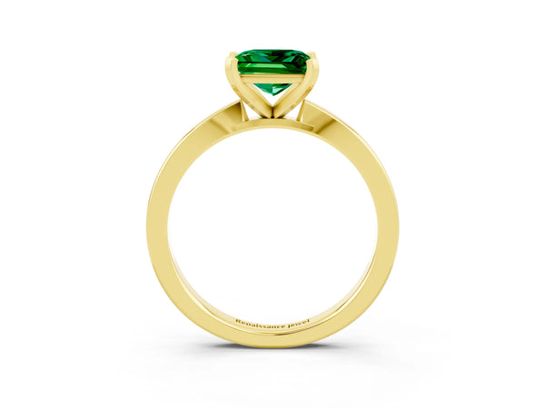 Yellow gold Princess Cut Emerald Solitaire Engagement Ring with Classic Band and Four-Prong Setting