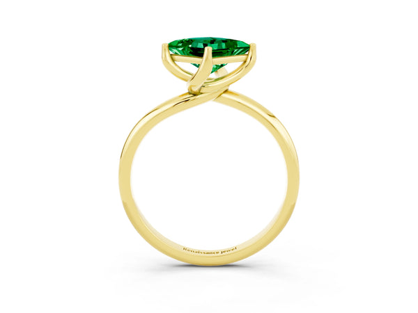 Yellow gold Princess Cut Emerald Solitaire Engagement Ring with Four-Prong Setting and Classic Band