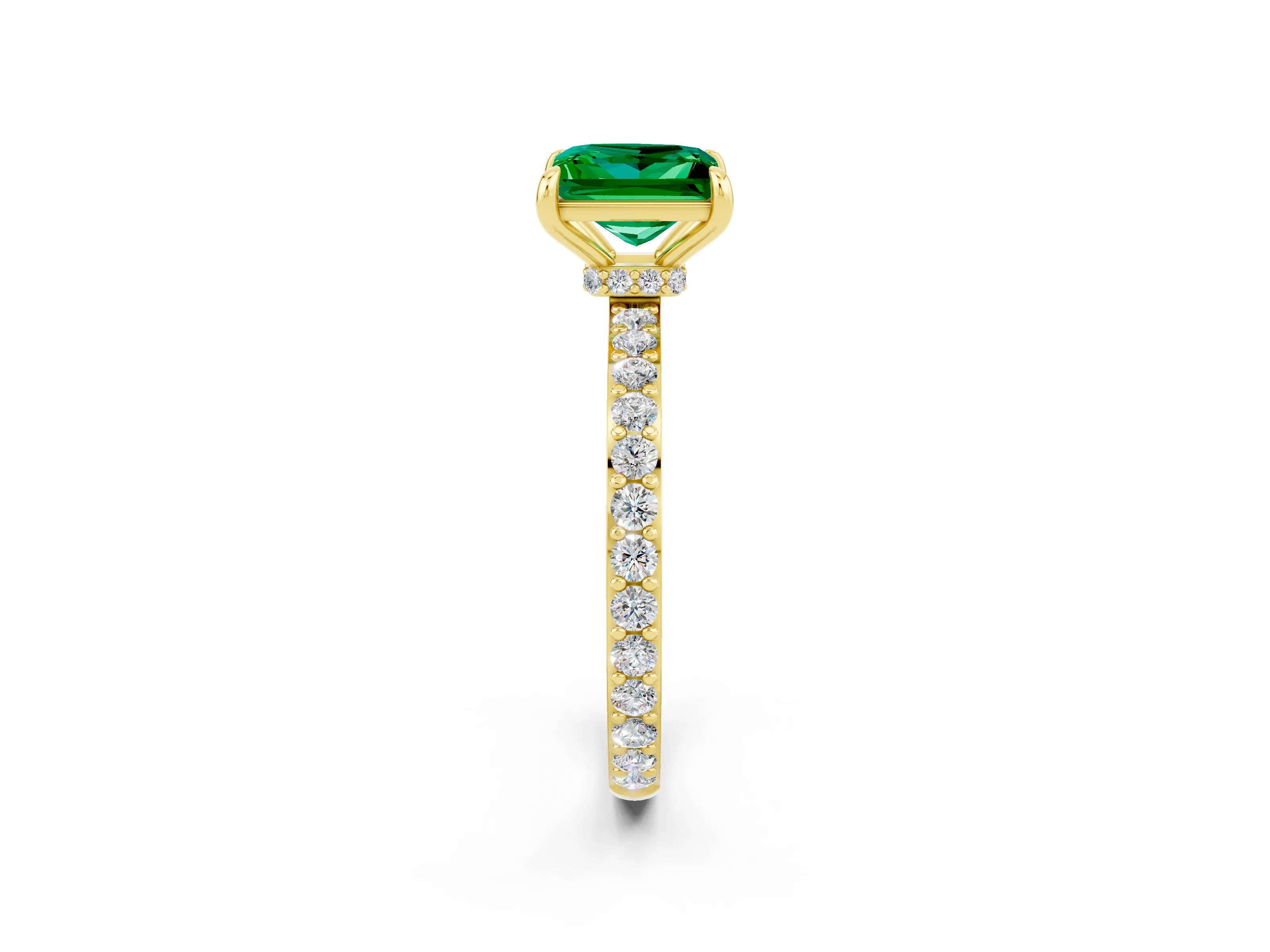 Yellow gold Princess Cut Emerald Solitaire Engagement Ring with Pavé Band and Four-Prong Setting_2