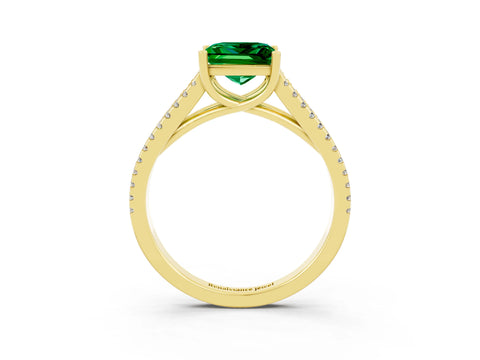 Yellow gold Princess Cut Emerald Solitaire Engagement Ring with Split Shank Pavé Band_3