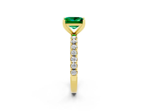 Yellow gold Princess Cut Emerald Solitaire Pavé Band with Four-Prong Setting_2