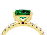 Yellow gold Princess Cut Emerald Solitaire Pavé Band with Four-Prong Setting_4