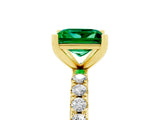 Yellow gold Princess Cut Emerald Solitaire Pavé Band with Four-Prong Setting_5