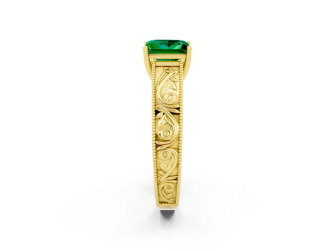 Yellow gold Princess Cut Emerald Solitaire Ring with Engraved Band and Four-Prong Setting_2