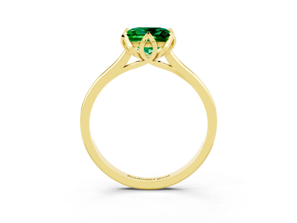 Yellow gold Princess Cut Emerald Solitaire Ring with Flower Prong Setting and Classic Band