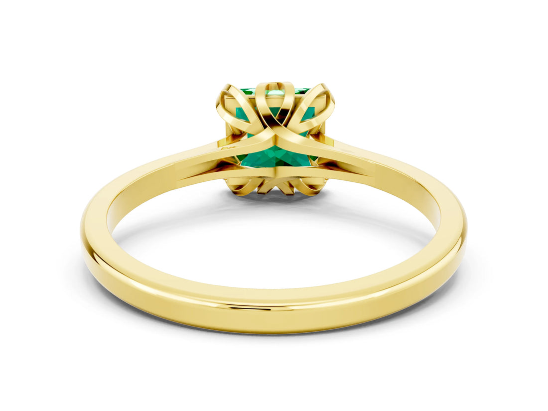 Yellow gold Princess Cut Emerald Solitaire Ring with Flower Prong Setting and Classic Band_36