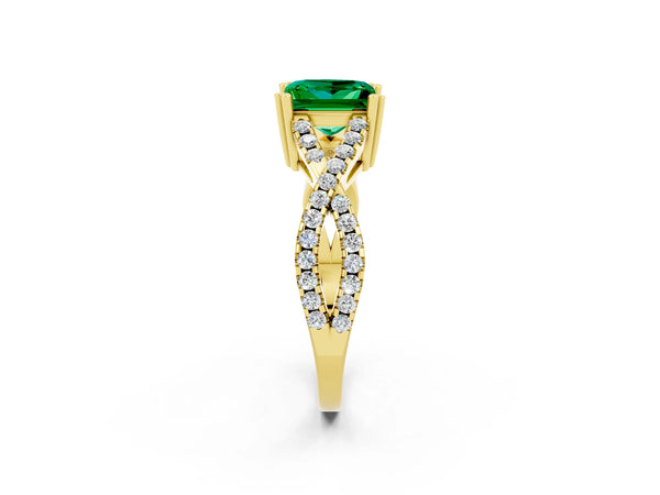 Yellow gold Princess Cut Emerald Solitaire Ring with Four-Prong Setting and Twisted Pavé Band