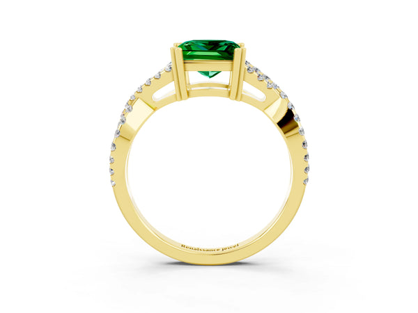 Yellow gold Princess Cut Emerald Solitaire Ring with Four-Prong Setting and Twisted Pavé Band