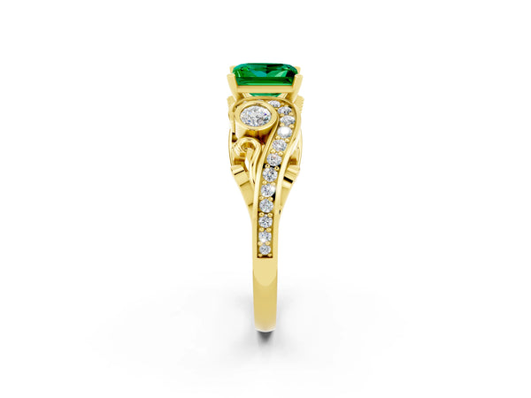 Yellow gold Princess Cut Emerald Solitaire Ring with Milgrain Pavé Band and Four-Prong Setting