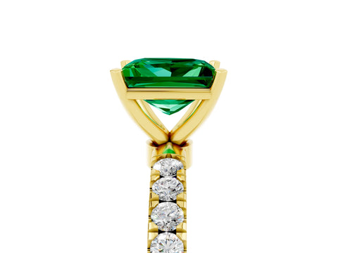 Yellow gold Princess Cut Emerald Solitaire Ring with Pavé Accents and Four-Prong Setting_5