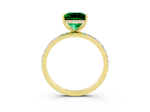 Yellow gold Princess Cut Emerald Solitaire Ring with Pavé Band and Hidden Halo_15