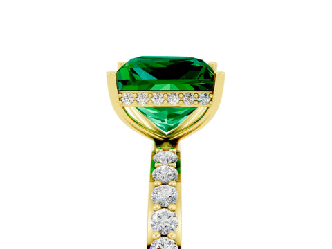 Yellow gold Princess Cut Emerald Solitaire Ring with Pavé Band and Hidden Halo_17