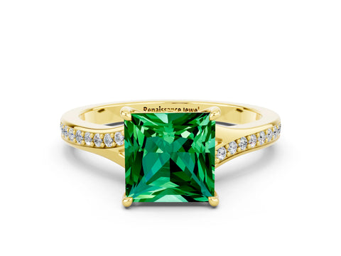 Yellow gold Princess Cut Emerald Solitaire Ring with Pavé Band and Prong Setting_12