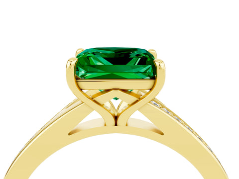 Yellow gold Princess Cut Emerald Solitaire Ring with Pavé Band and Prong Setting_16