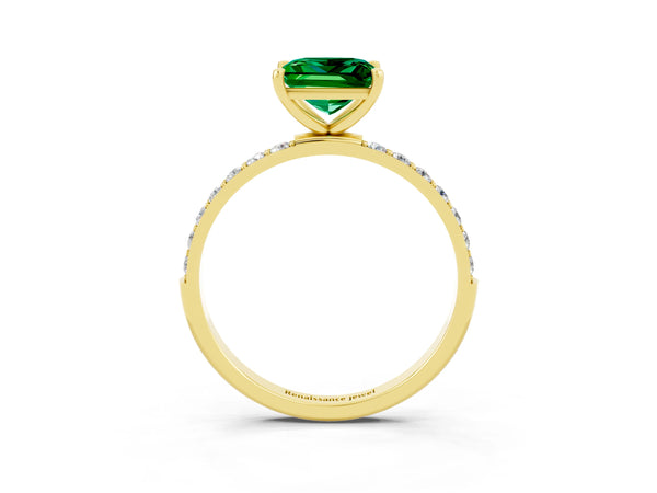 Yellow gold Princess Cut Emerald Solitaire Ring with Round  Pavé Band and Prong Setting