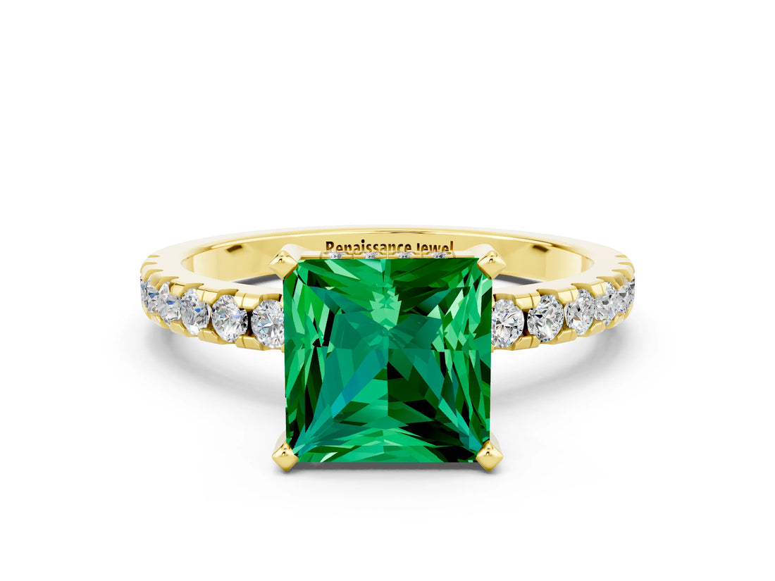 Yellow gold Princess Cut Emerald Solitaire Ring with Round  Pavé Band and Four-Prong Setting_36
