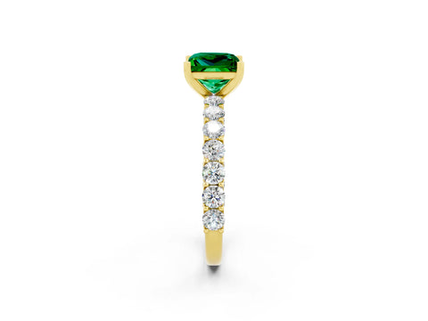 Yellow gold Princess Cut Emerald Solitaire Ring with Shared Prong Pavé Band and Four-Prong Setting_2
