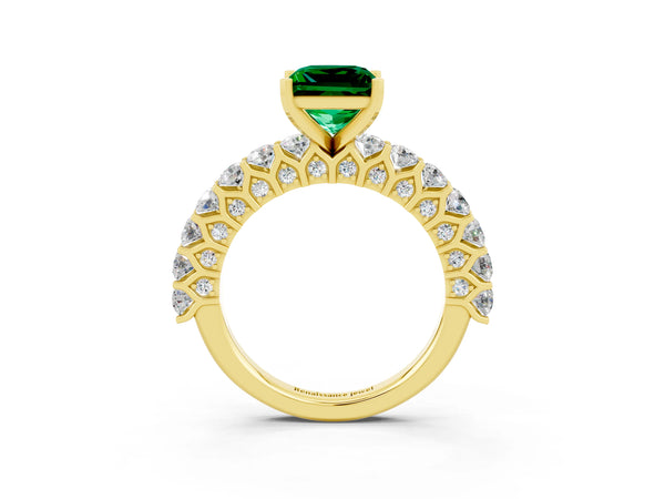 Yellow gold Princess Cut Emerald Solitaire Ring with Shared Prong Pavé Band and Four-Prong Setting