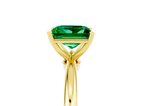 Yellow gold Princess Cut Emerald Solitaire Ring with Six-Prong Setting and Classic Band_5