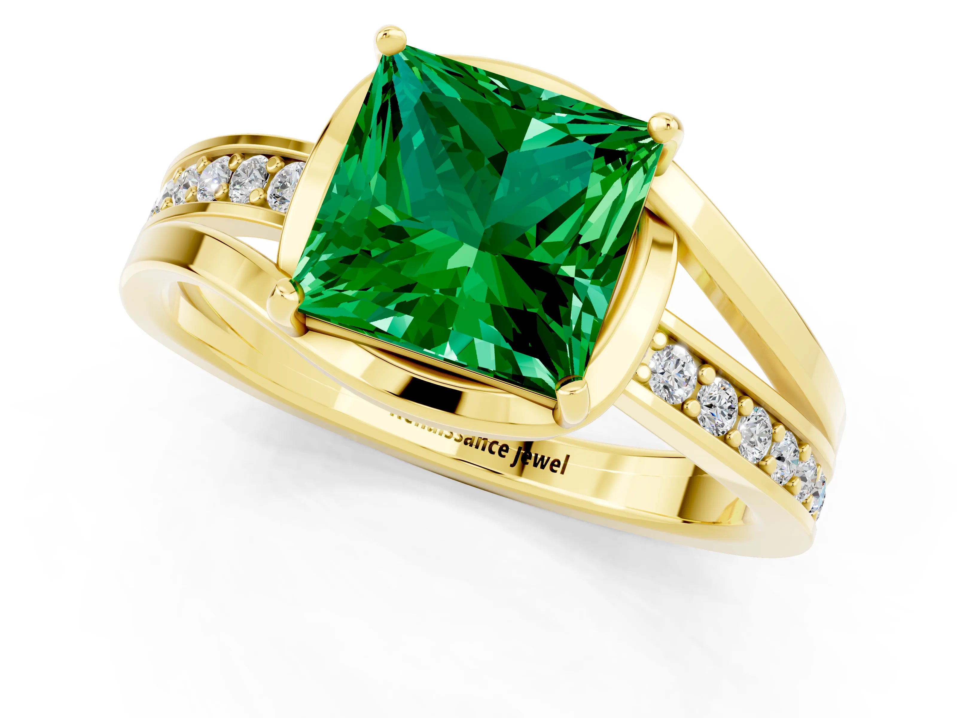 Yellow gold Princess Cut Emerald Solitaire Ring with Split Shank and Prong Setting_1