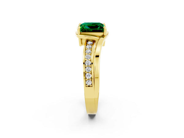 Yellow gold Princess Cut Emerald Solitaire Ring with Split Shank and Prong Setting