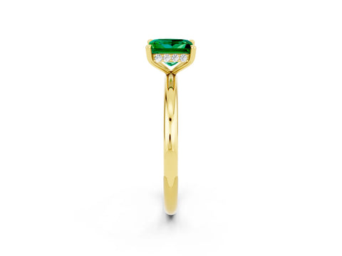 Yellow gold Princess Cut Emerald Solitaire Ring with Thin Band and Four-Prong Setting_2