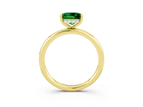 Yellow gold Princess Cut Emerald Solitaire Ring with Thin Band and Four-Prong Setting_3