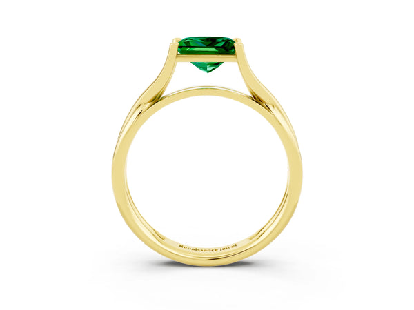 Yellow gold Princess Cut Emerald Solitaire Twist Band Prong Setting Ring