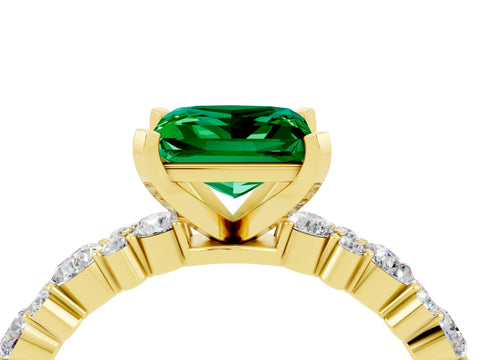 Yellow gold Princess Cut Emerald Solitaire with Side Stones, Pave Band, Four-Prong Setting_40