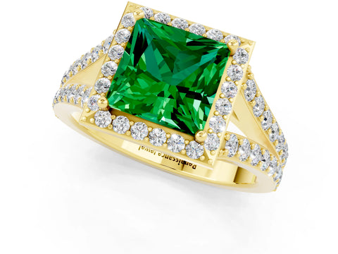 Yellow gold Princess Cut Emerald Split Shank Halo Ring with Four-Prong Setting_13