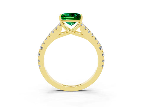 Yellow gold Princess Cut Emerald Split Shank Pavé Engagement Ring with Four-Prong Setting_27