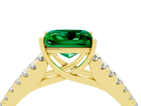 Yellow gold Princess Cut Emerald Split Shank Pavé Engagement Ring with Four-Prong Setting_28