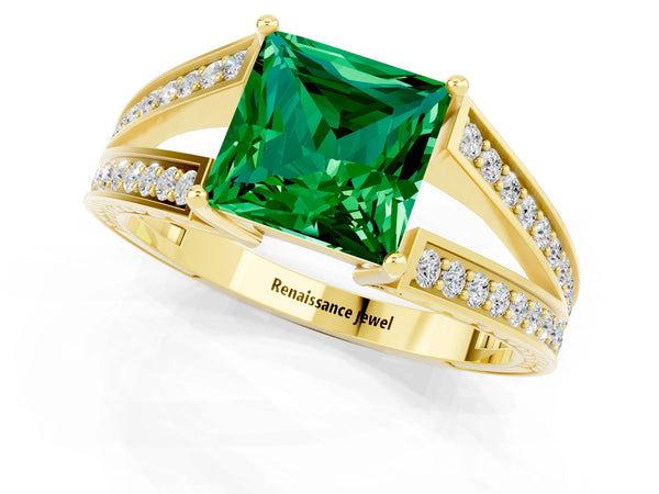 Yellow gold Princess Cut Emerald Split Shank Ring with Pavé Band and Four-Prong Setting