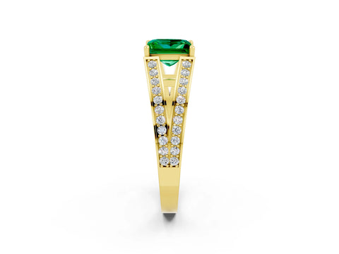 Yellow gold Princess Cut Emerald Split Shank Ring with Pavé Band and Four-Prong Setting_2
