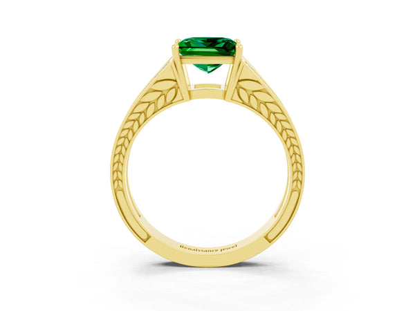 Yellow gold Princess Cut Emerald Split Shank Ring with Pavé Band and Four-Prong Setting