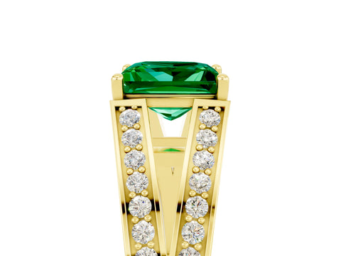 Yellow gold Princess Cut Emerald Split Shank Ring with Pavé Band and Four-Prong Setting_5