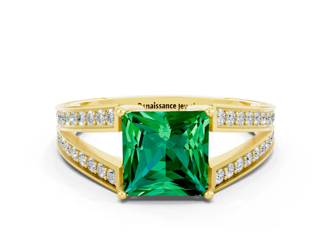 Yellow gold Princess Cut Emerald Split Shank Ring with Pavé Band and Four-Prong Setting