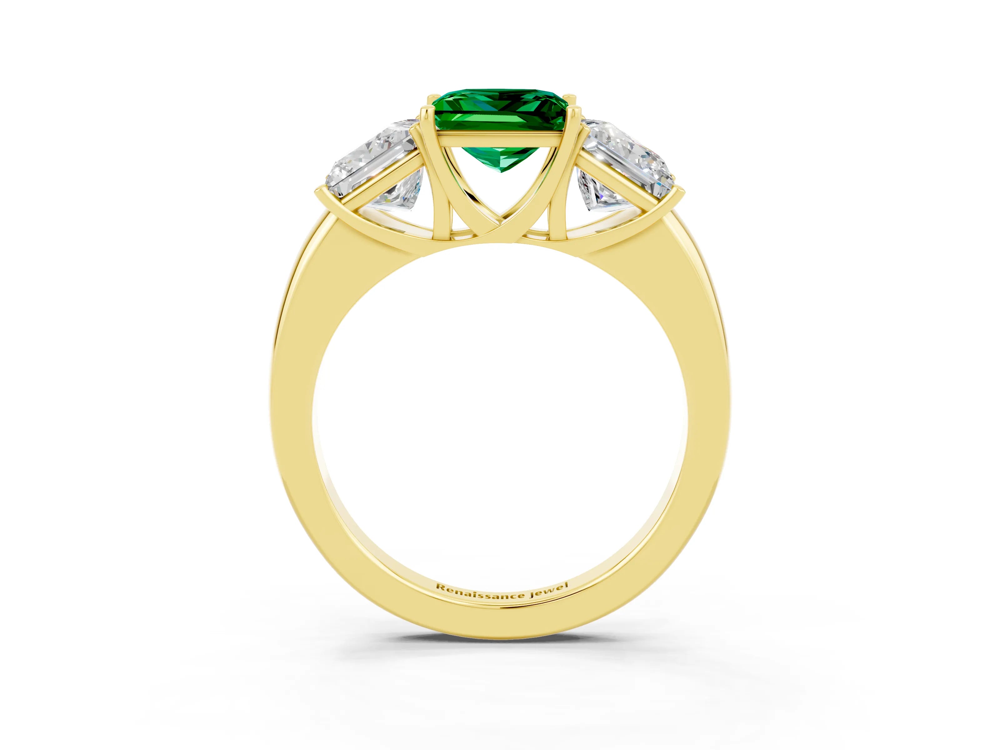 Yellow gold Princess Cut Emerald Three-Stone Ring with Four-Prong Setting and Classic Band_3
