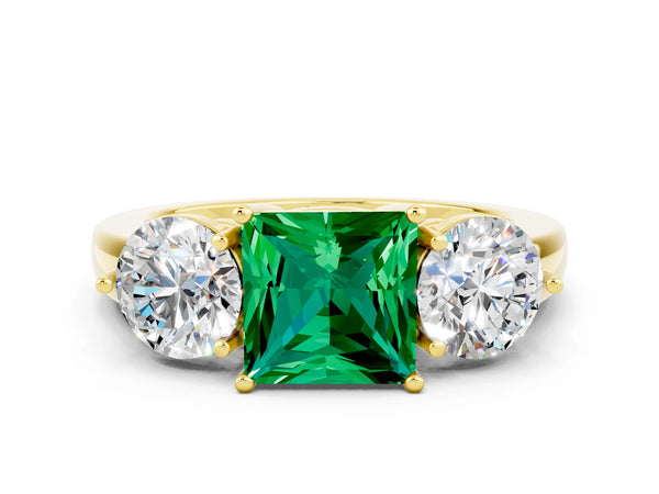 Yellow gold Princess Cut Emerald Three-Stone Ring with Prong Setting and Classic Band
