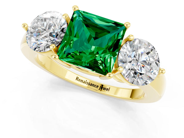 Yellow gold Princess Cut Emerald Three-Stone Ring with Prong Setting and Classic Band
