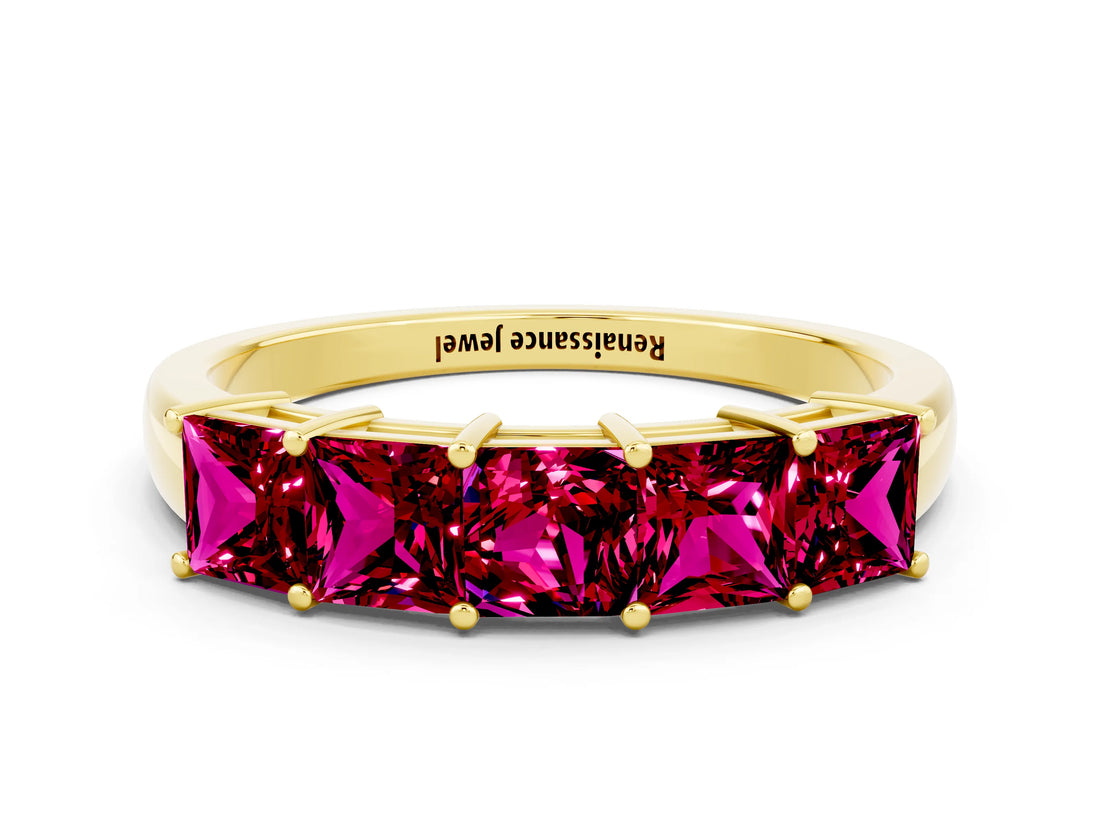 Yellow gold Princess Cut Five-Stone Garnet Band with Prong Setting_6