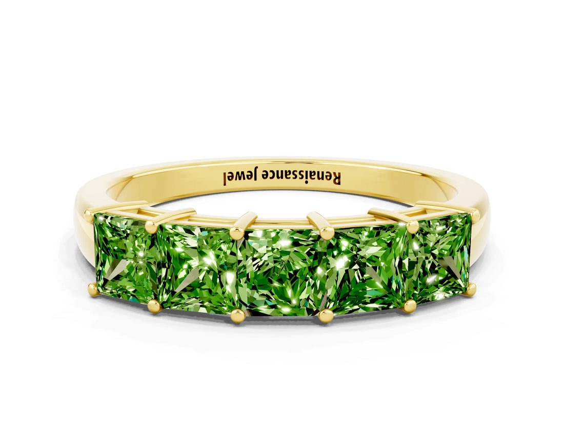 Yellow gold Princess Cut Five-Stone Peridot Band with Prong Setting_6