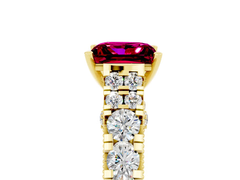 Yellow gold Princess Cut Garnet Classic Solitaire Ring with Pavé Band and Four-Prong Setting_5