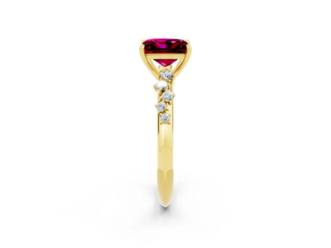 Yellow gold Princess Cut Garnet Cluster Side Stone Solitaire Ring with Prong Setting_26
