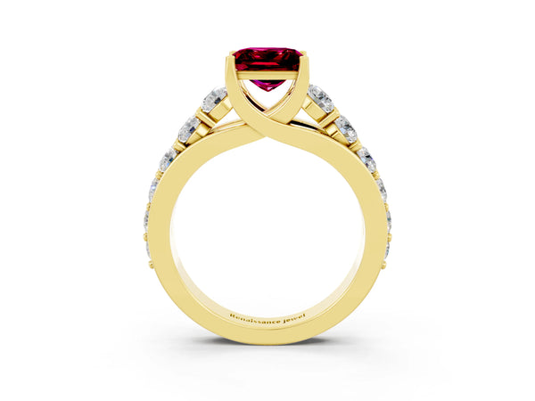 Yellow gold Princess Cut Garnet Engagement Ring with Pavé Band and Four-Prong Setting